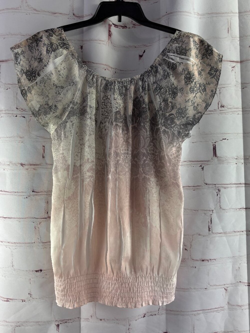 Maurices Women's Light Pink / White Floral Peasant Blouse / Top L